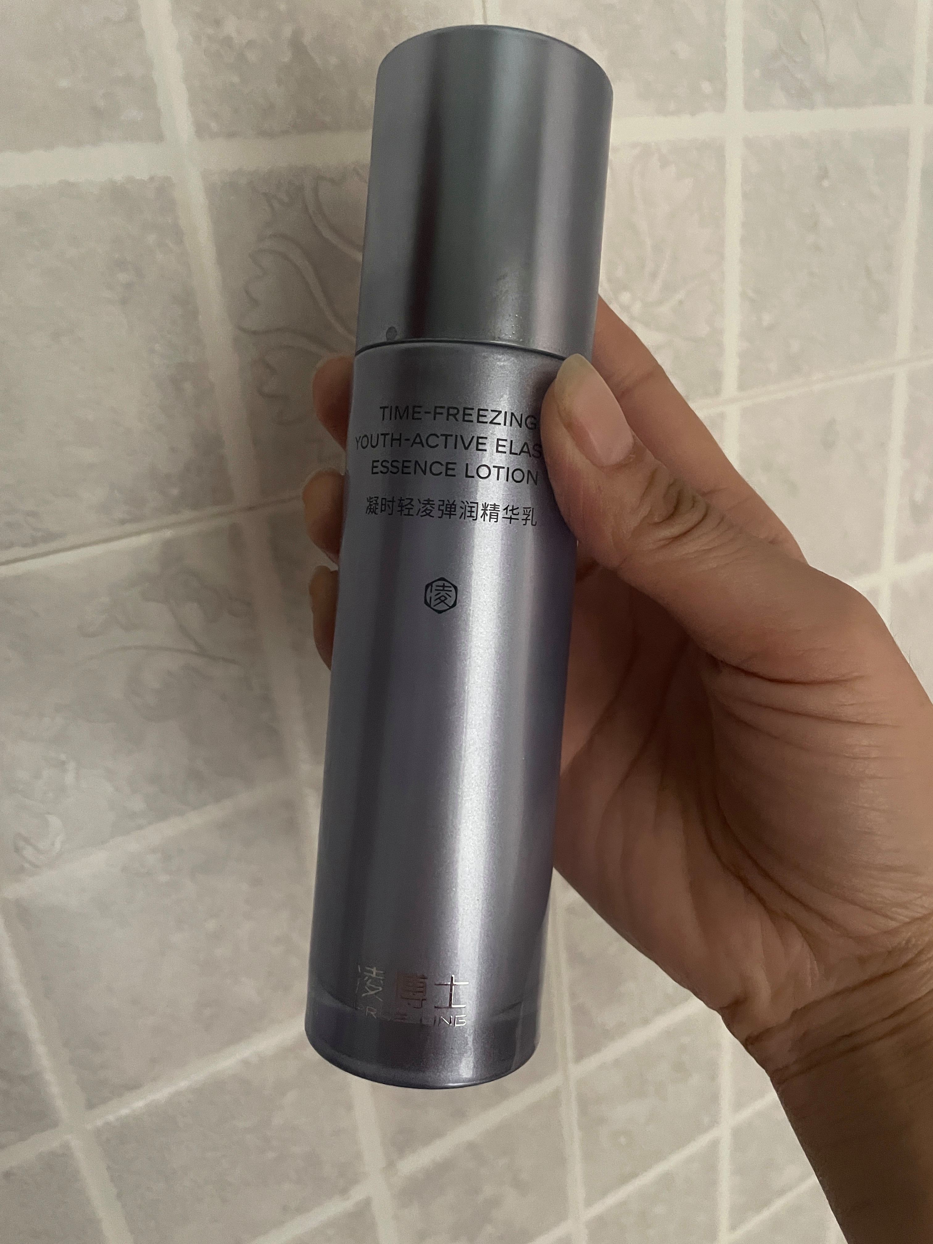 爽肤水和乳液区别是什么